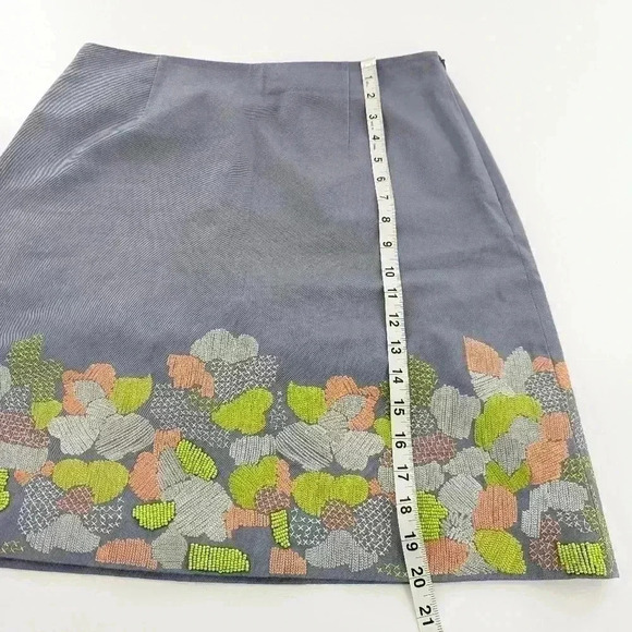 Boden Heavy Embroidered Skirt Size 8P Gray And Green Knee Length - Picture 3 of 9